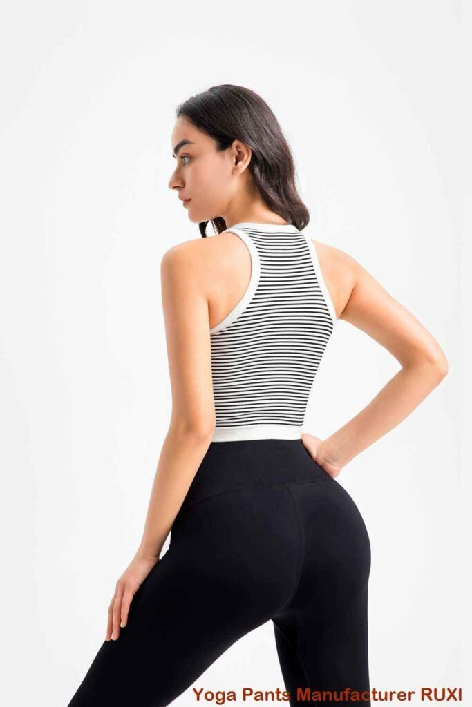 Schwarze Radlerhosen für Damen Ruxi at3100