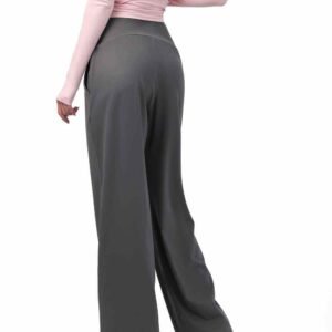 Schwarze sportliche Shorts für Damen bequem und stilvoll