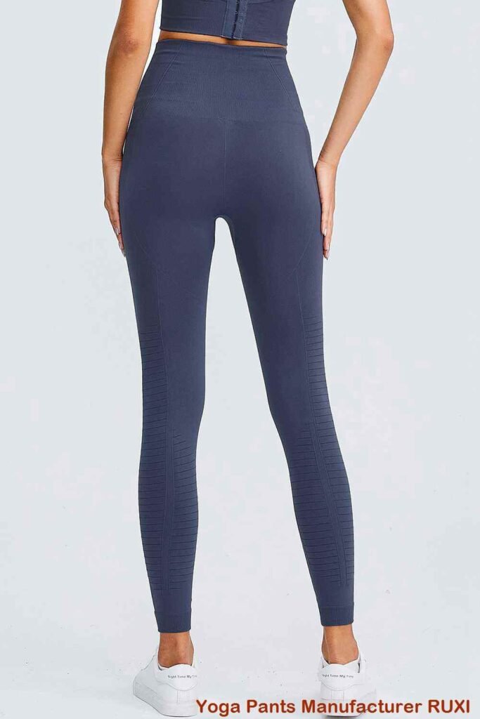 Kleine Yoga Shorts mit ultrabequemer Passform Ruxi at3507