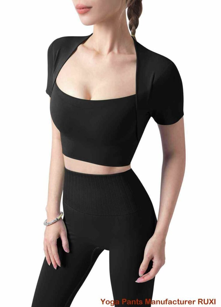 Bequeme und stylische Schwangerschafts Workout Tops Ruxi